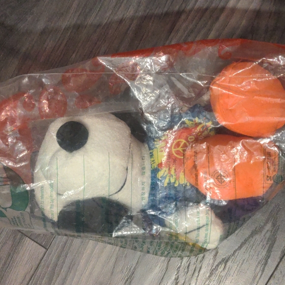 NWT ❤️ 60s Love Peace Snoopy Plush - Picture 2 of 4